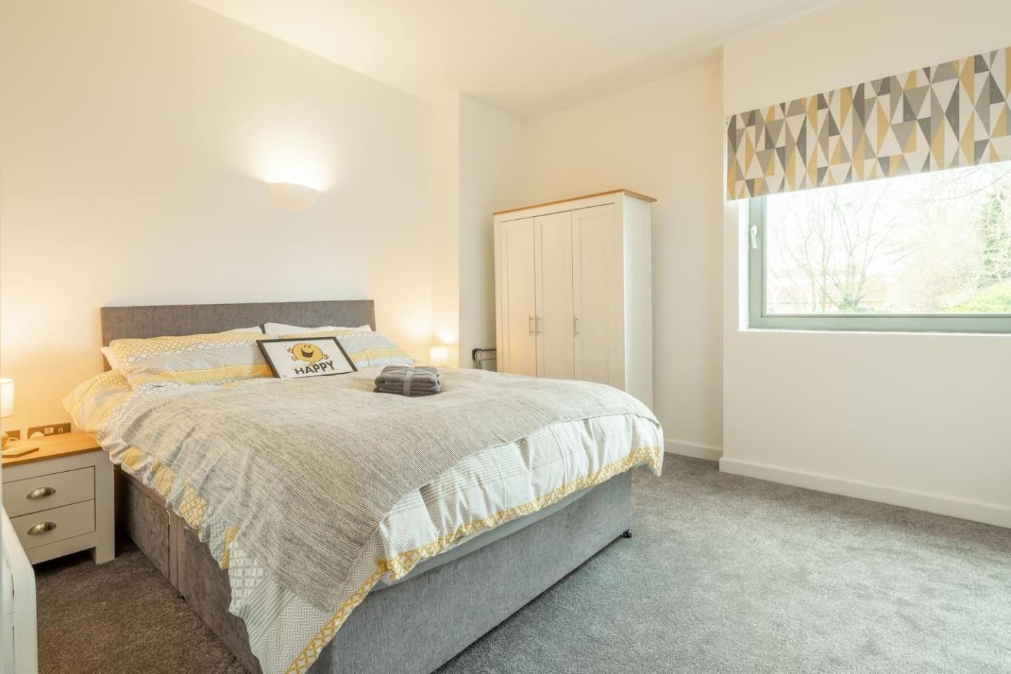 Central Bedford: Two Bedrooms, Breakfast Basket Экстерьер фото
