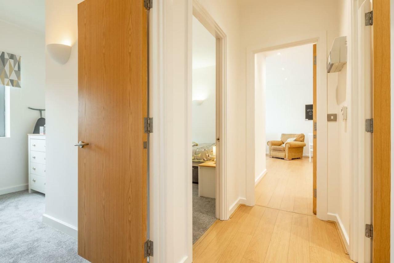 Central Bedford: Two Bedrooms, Breakfast Basket Экстерьер фото